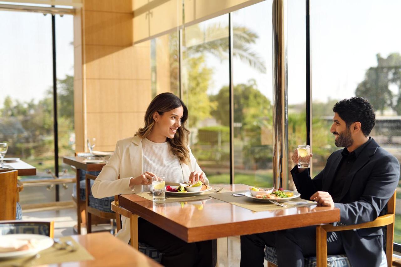 Intercontinental Riyadh By Ihg Exterior foto The Westin Cairo