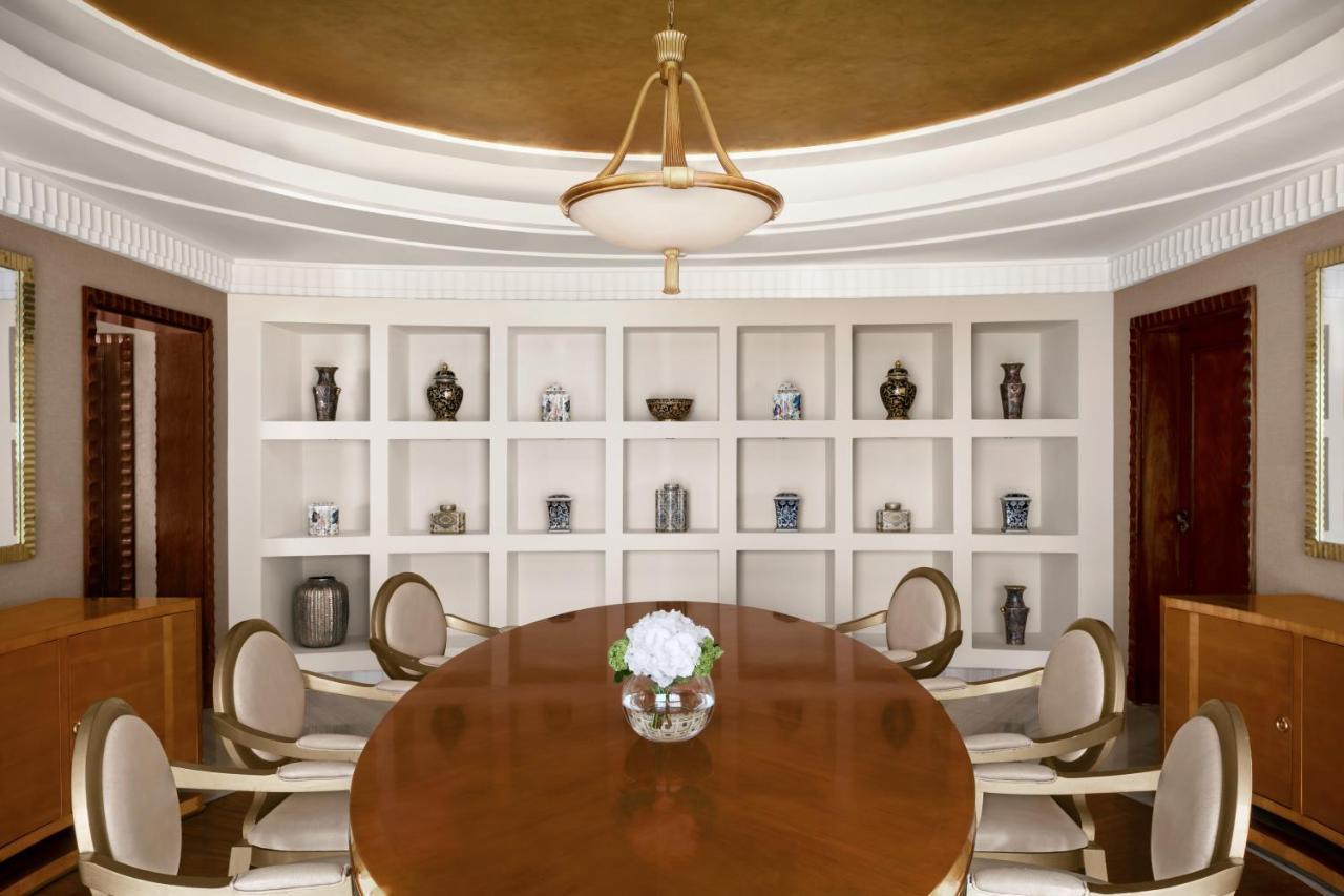 Intercontinental Riyadh By Ihg Exterior foto The interior of the 2010 White House redesign