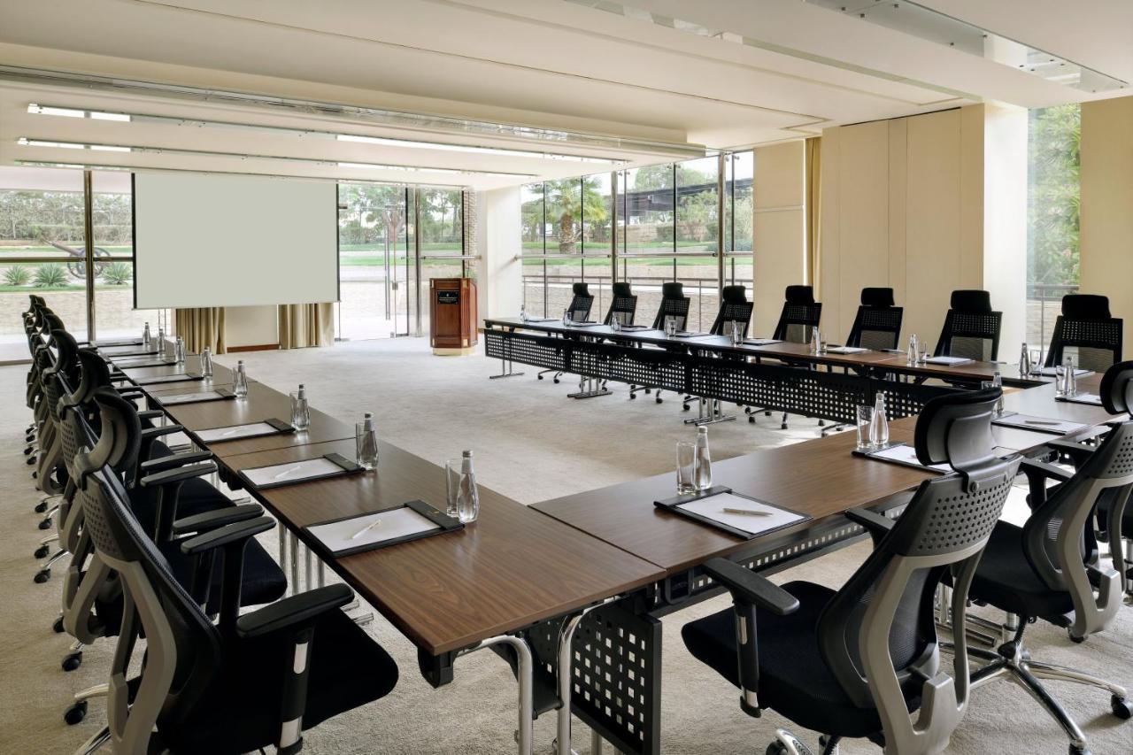Intercontinental Riyadh By Ihg Exterior foto A meeting room