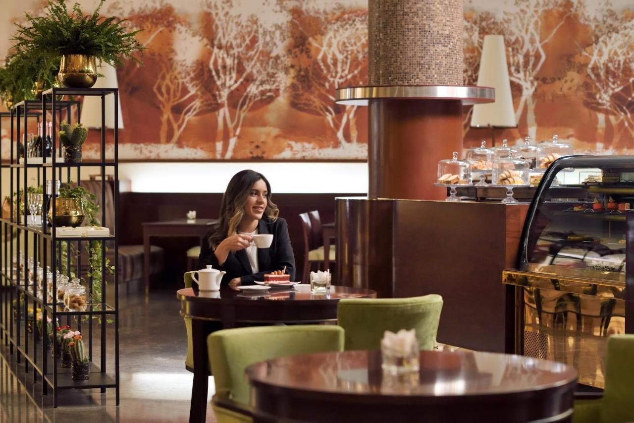 Intercontinental Riyadh By Ihg Exterior foto The Coffee Lounge